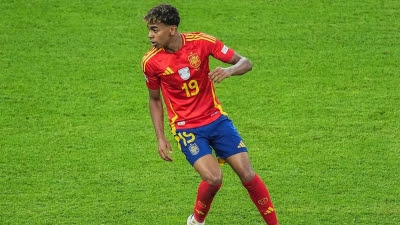 Fútbol/Selección.- Lamine Yamal no irá con España por una lesión de tobillo y su lugar lo ocupa Bryan Gil