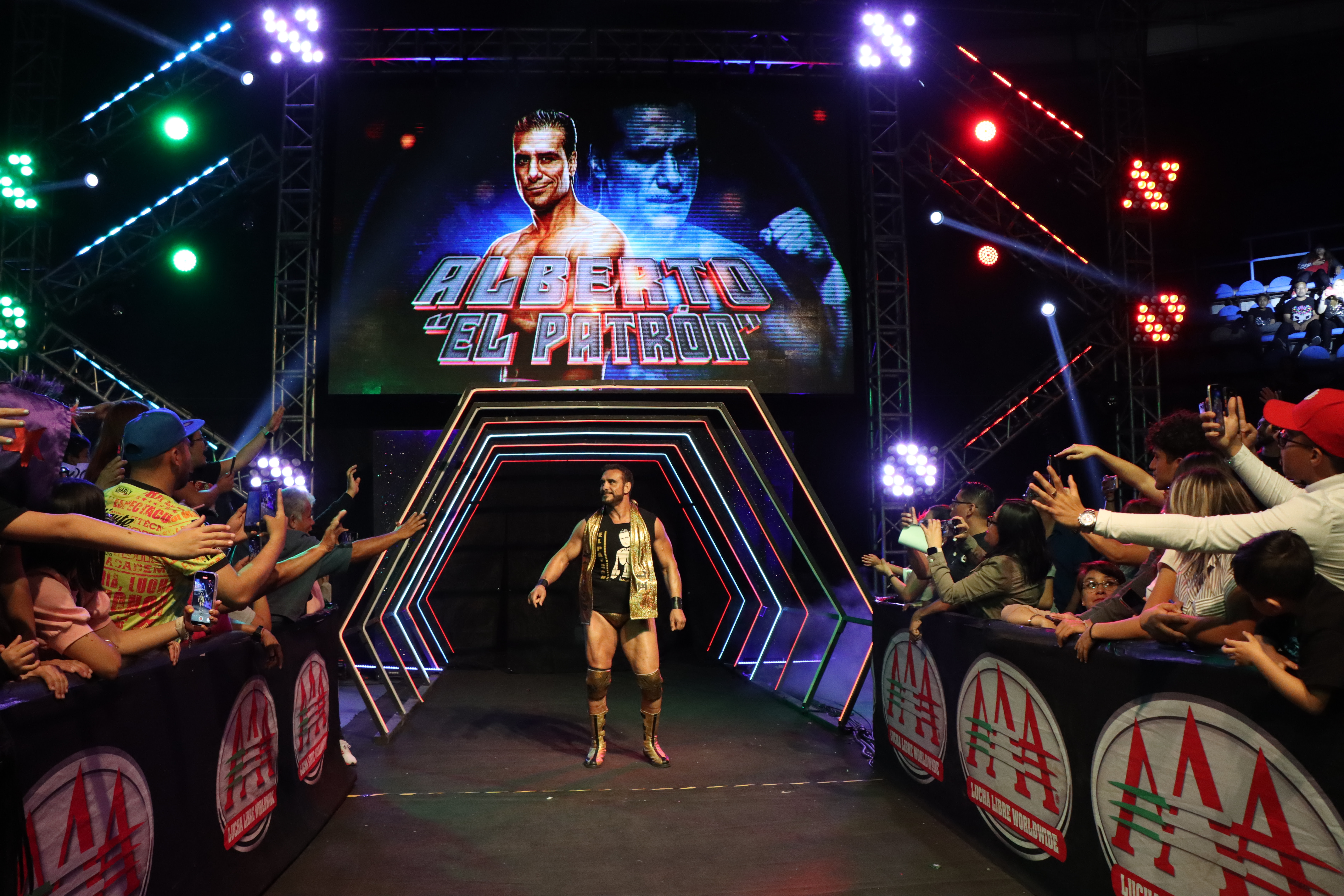 Triplemanía Xxxii Monterrey en vivo y en exclusiva por Space y Max, la casa de Lucha Libre AAA 2