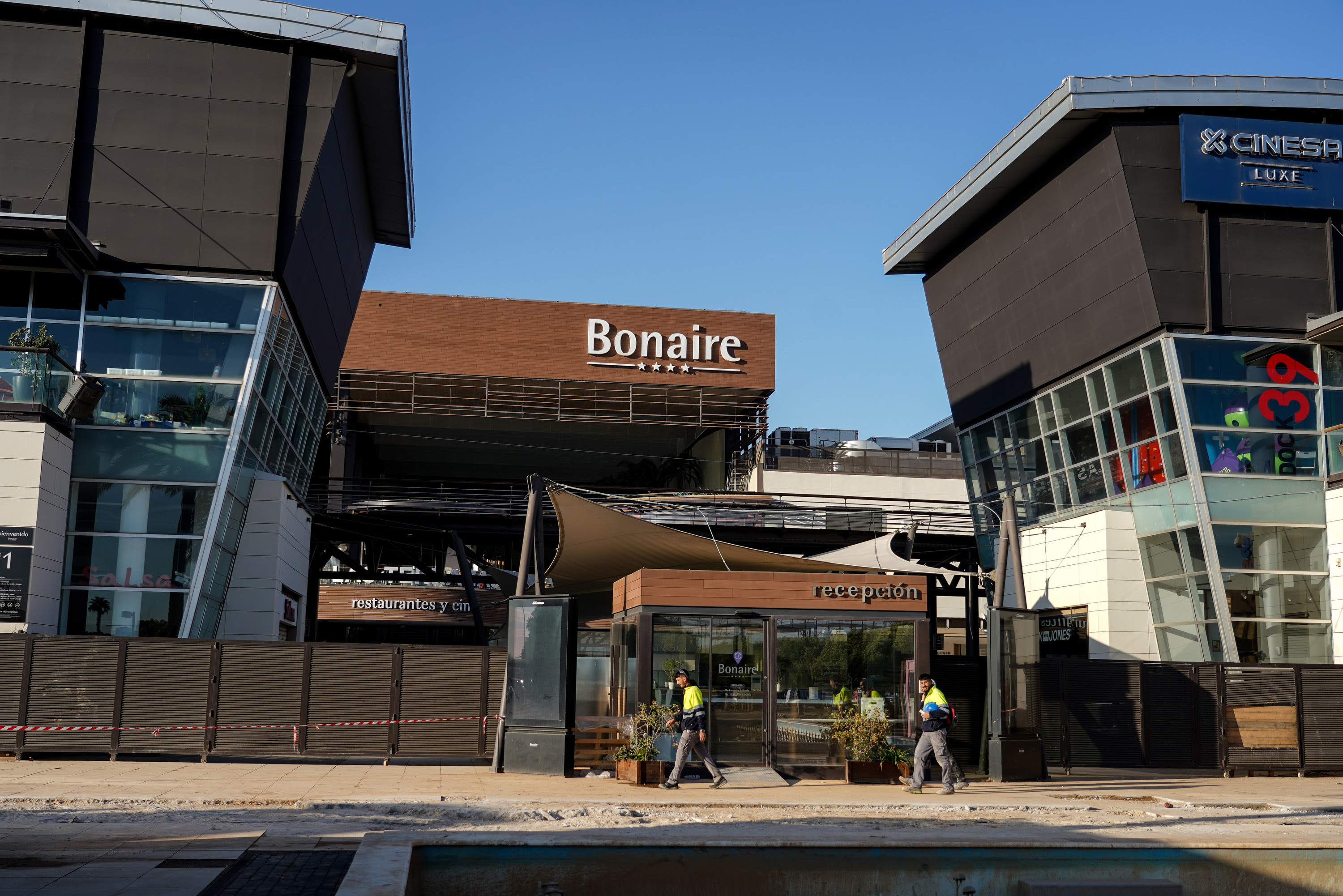 Exterior del centro comercial Bonaire