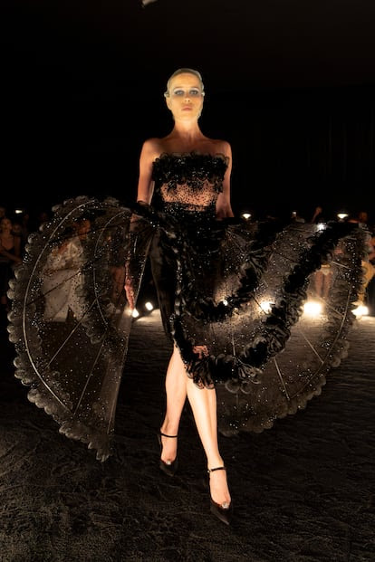 SCHIAPARELLI ALTA COSTURA FW 2024-25