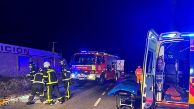  Un choque frontal entre dos turismos deja dos heridos graves en Navalcarnero