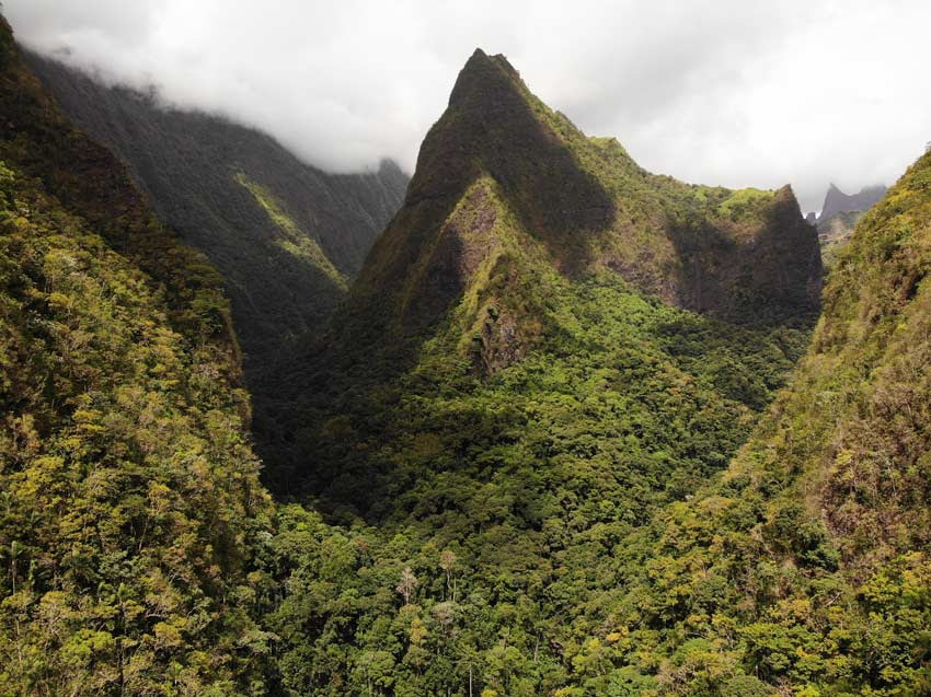 Fautaua Valley - Tahiti Hike - French Polynesia