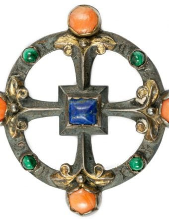 A $25 Brooch Turns Out to Be a Rare Victorian Object That Could Be Worth $19,000