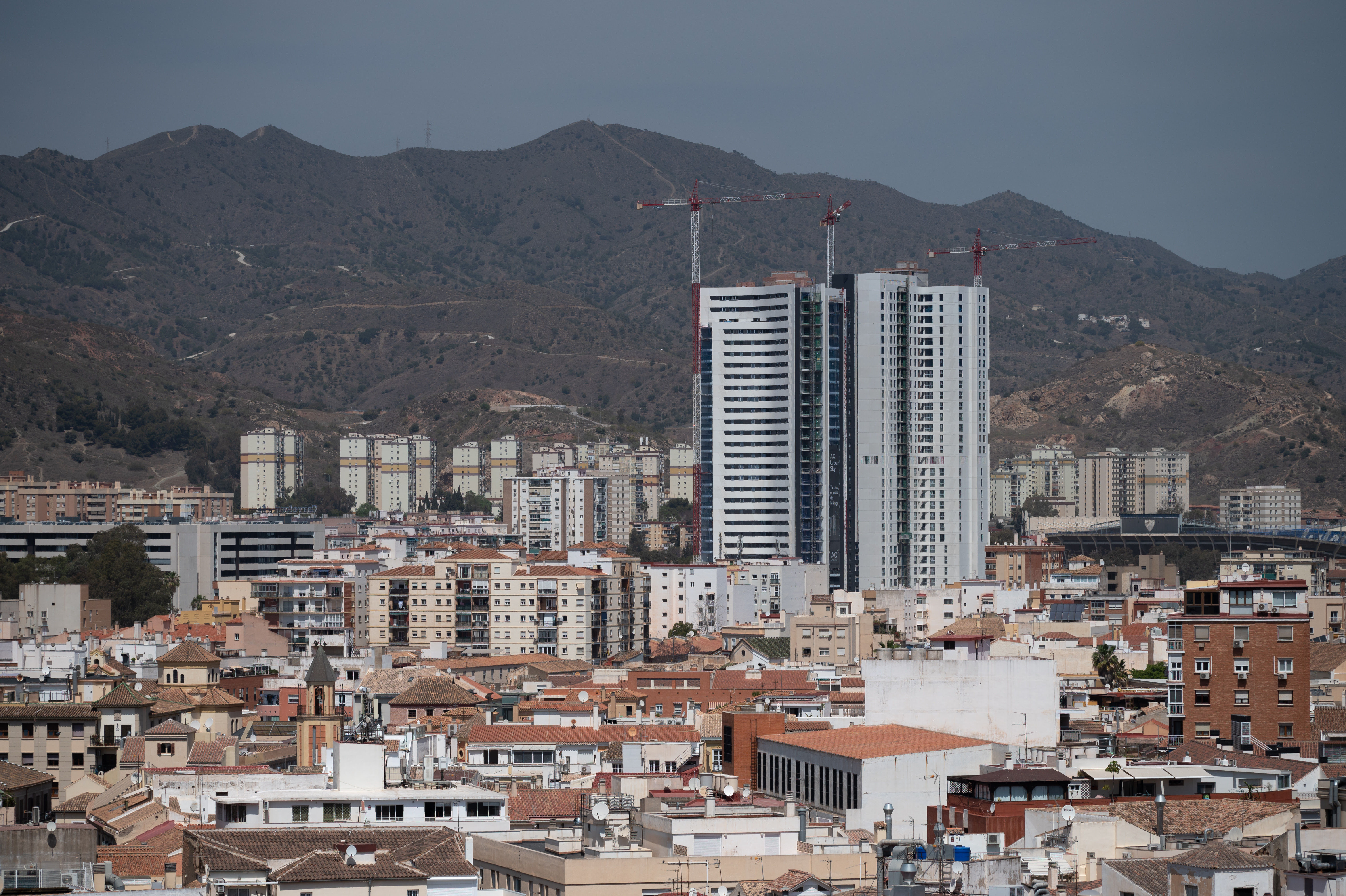 La oferta de alquiler de temporada se dispara mientras se hunde la permanente entre abril y junio de 2024