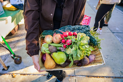 Farmstand Bed-Stuy