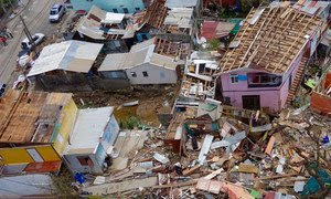 Destrucción causada por el huracán María en Dominica.