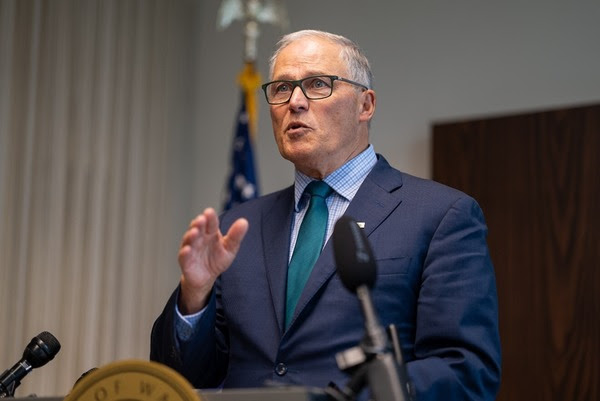 Photo of Gov. Inslee at podium