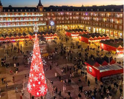 Imagen de Plaza Mayor Christmas Market in Madrid