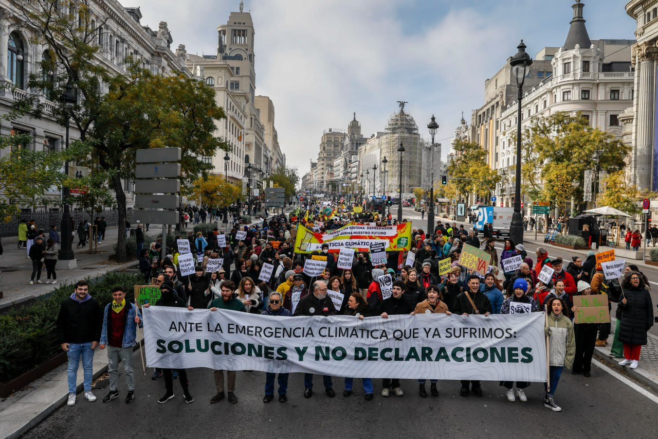 Miles de personas se manifiestan en distintos municipios para unirse al grito global de “Soluciones y no declaraciones”