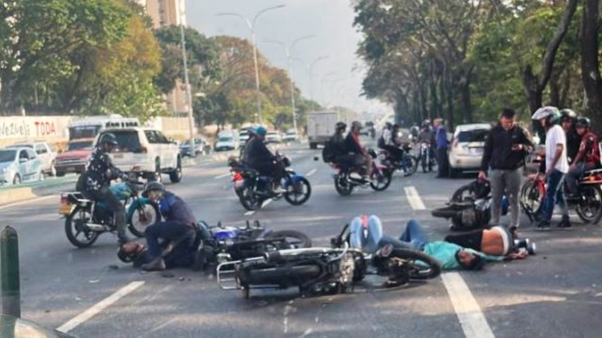 ¡LA IMPRUDENCIA CONVIERTE A LA MOTO EN LA HOZ DE LA MUERTE! 34 motorizados murieron en marzo por accidentes de tránsito