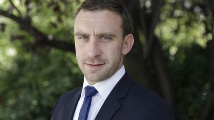 Vœux d'Emmanuel Macron : 'Faute avouée, pas à moitié pardonnée', réagit le député LR Julien Dive