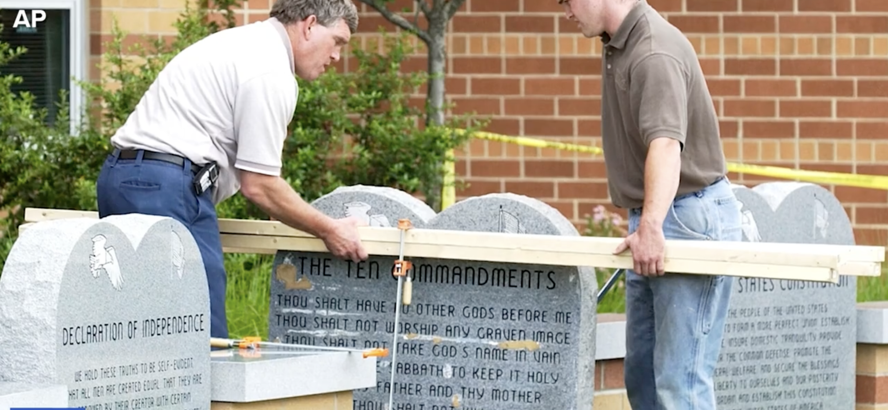 ACLU to file lawsuit against Louisiana law requiring Ten Commandments in classrooms