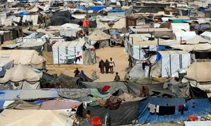 Muchos habitantes de Gaza viven en refugios temporales debido al conflicto.