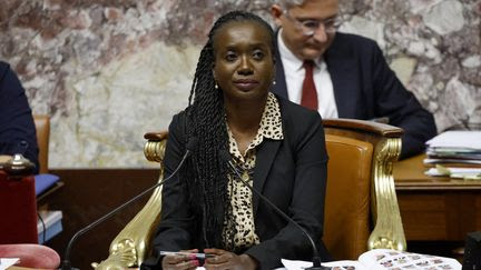 La députée LFI Nadège Abomangoli devient la première femme noire à présider une séance à l'Assemblée nationale