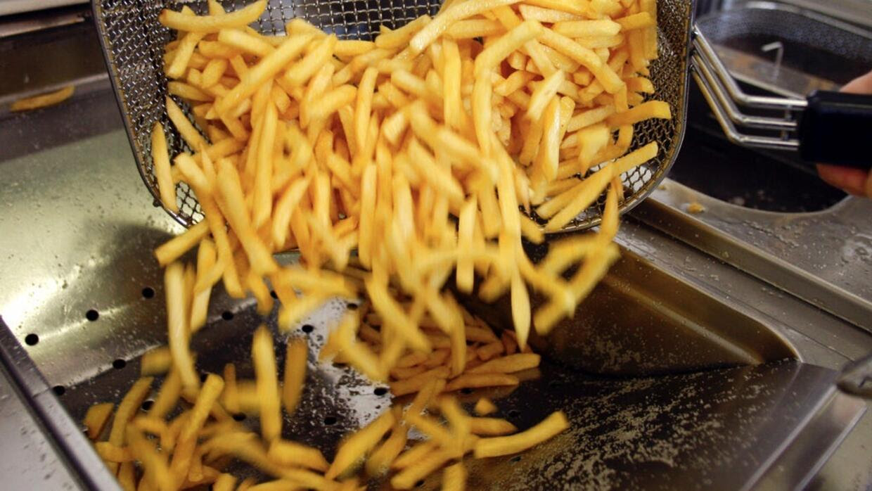 La muerte lenta del gigante de las papas fritas: 400 despidos en una semana