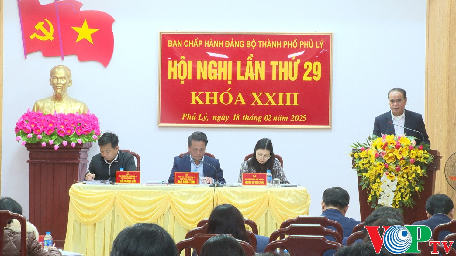 Thành ủy Phủ Lý tổ chức Hội nghị Ban Chấp hành Đảng bộ Thành phố lần thứ 29