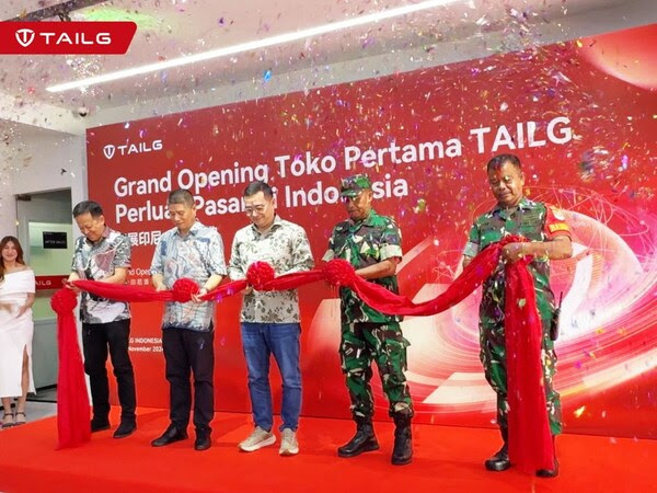 The TAILG Operations Center and the first brand flagship store in Indonesia were grandly opened on November 22.