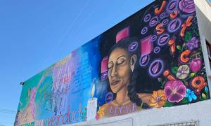 El mural de Ecatepec (México) “Voces en Resistencia: murales por la justicia y la memoria” busca dignificar a todas las madres que luchan por sus hijas asesinadas a causa de la violencia feminicida. 