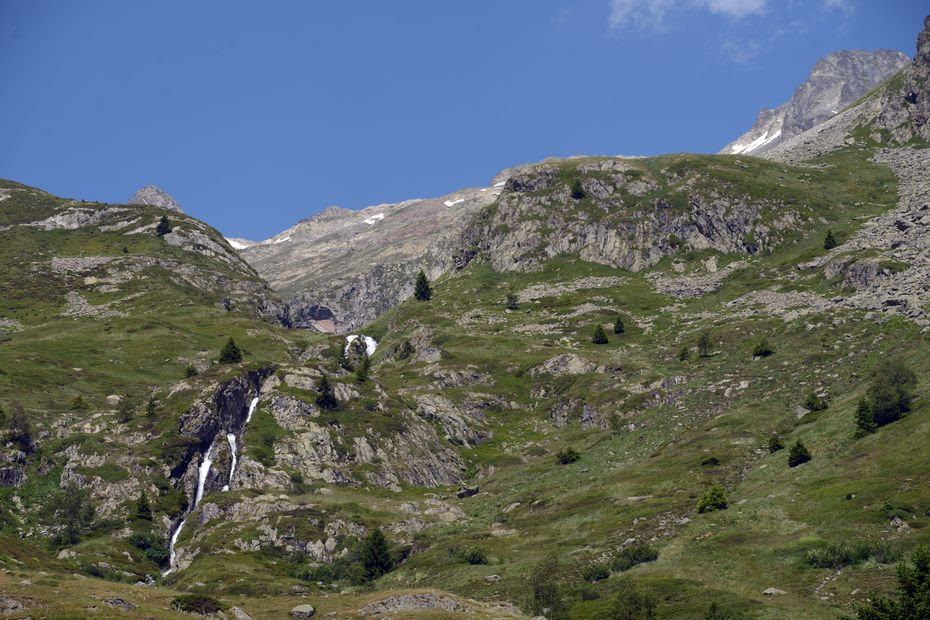 Éboulement rocheux à Vaujany : la RD526 coupée dans les deux sens de circulation 'pour une durée indéterminée'