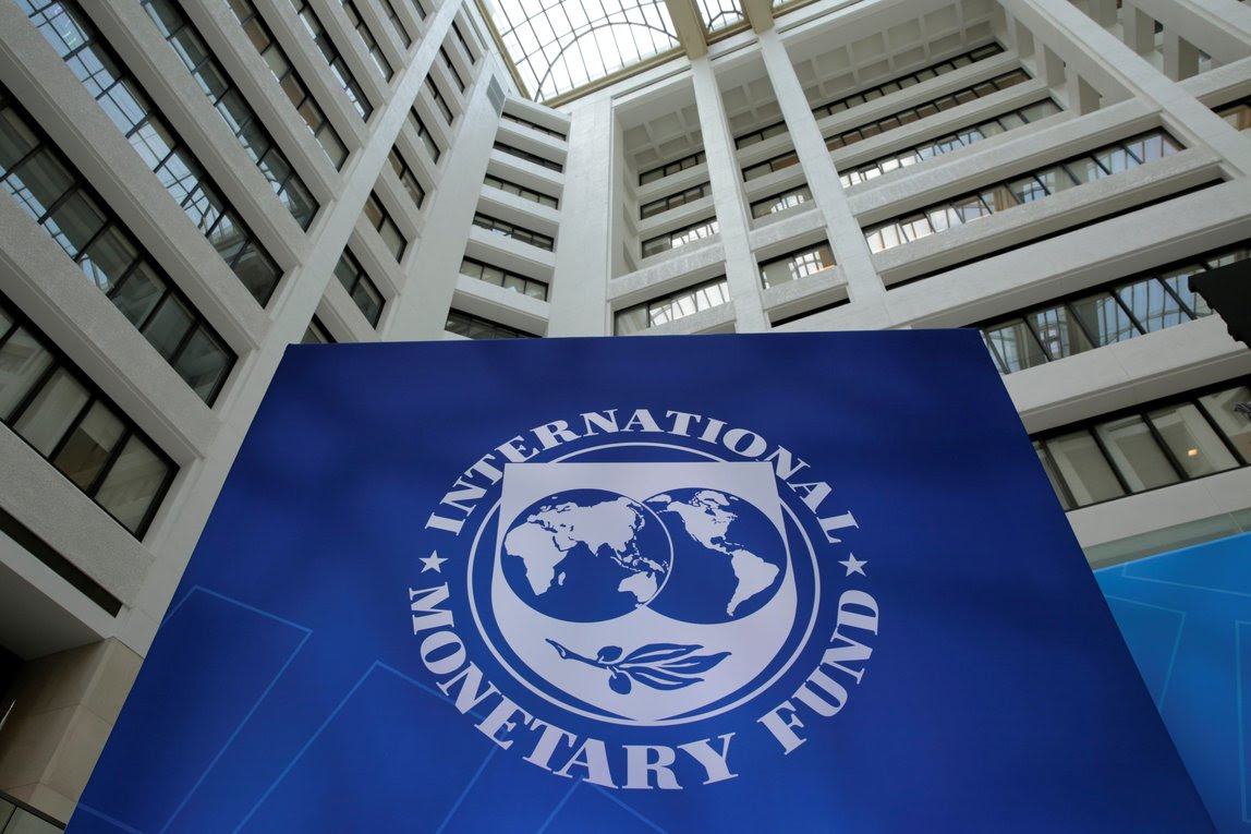 Logotipo do FMI, em Washington, nos EUA (Foto: Yuri Gripas/Reuters)
