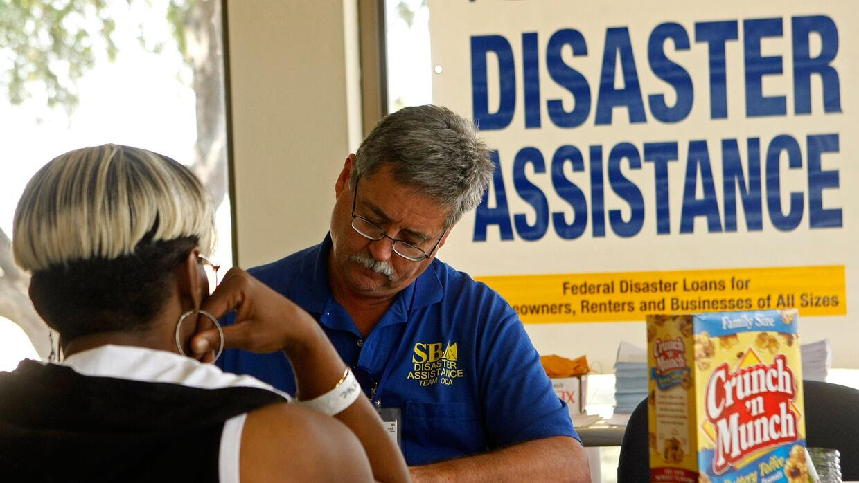 Estos son los inmigrantes que califican para pedir ayuda de emergencia a FEMA