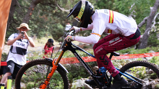 Oriol Cuadrat, 15º en el Mundial Júnior de Descenso