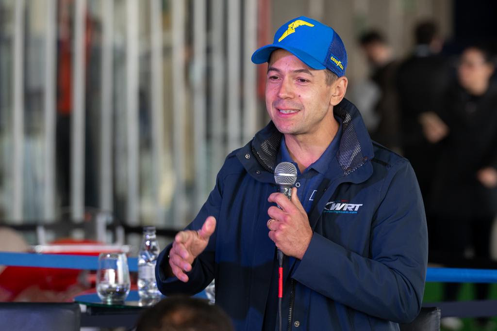 Piloto brasileiro Augusto Farfus abriu a coletiva falando aos jornalistas (Luís França/Rolex 6 Horas de SP)