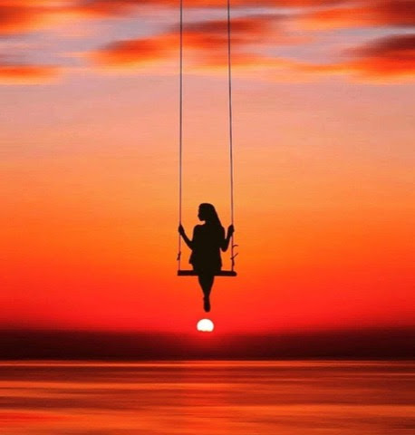 Beach-Orange-Girl-in-Swing