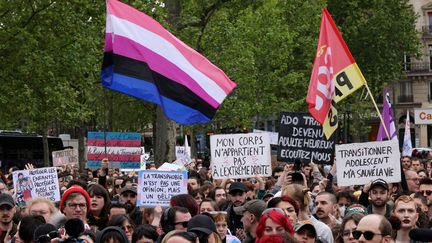 Plusieurs rassemblements pour dénoncer une 'offensive transphobe' partout en France