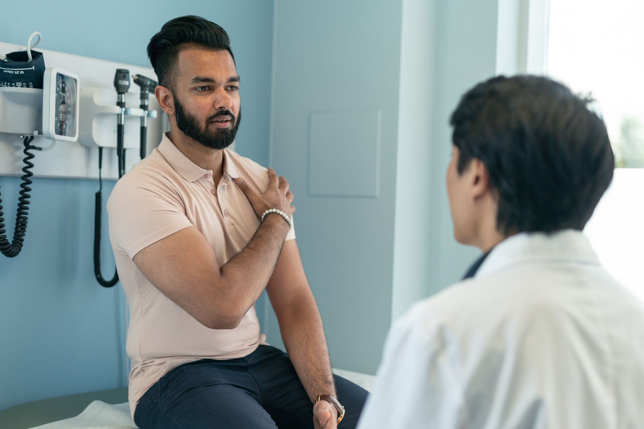 A hormonal contraceptive gel that can be applied daily to men’s shoulder blades is in clinical trials. Use of the male birth control led to a large reduction in sperm count, according to new research. (Getty Images)  