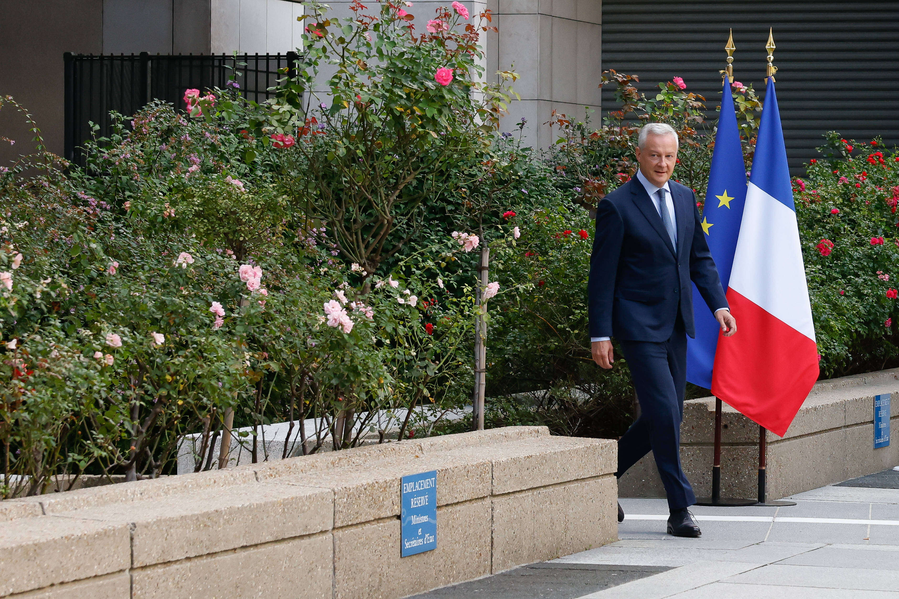 Direct - Bruno Le Maire en quittant Bercy : « Il n’y a pas entre ces murs de pouvoir magique »