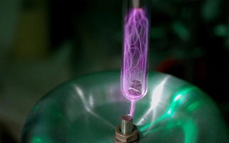 Polyacetylene Film in an Argon Atmosphere With Irradiation of Spark Discharge From a Tesla Coil