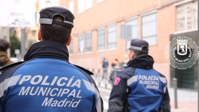 El Ayuntamiento desaloja y tapia el antiguo colegio okupado en Puente de Vallecas