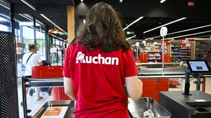 Déficit abyssal, plus de 2 300 emplois menacés... Ce que l'on sait du plan social annoncé par Auchan