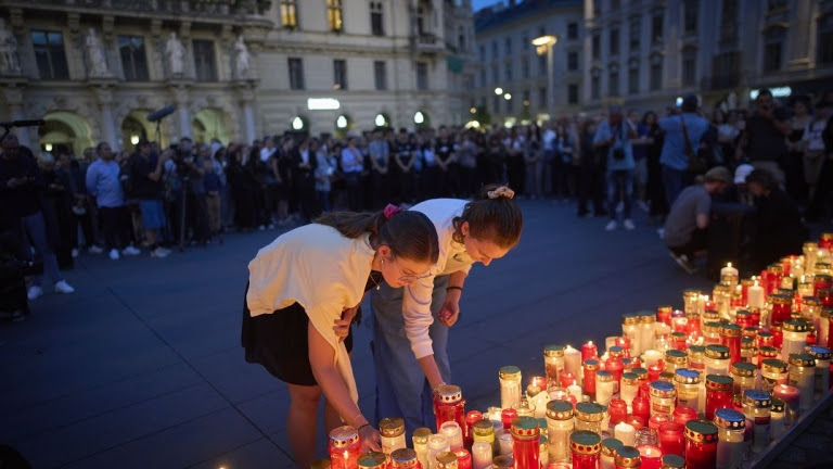 Violenza a Graz, il malessere dei giovani e le loro domande. Coltivare insieme il loro futuro