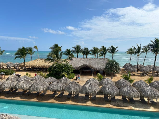 Vista del Restaurante Las Olas en Excellence El Carmen, Punta Cana.