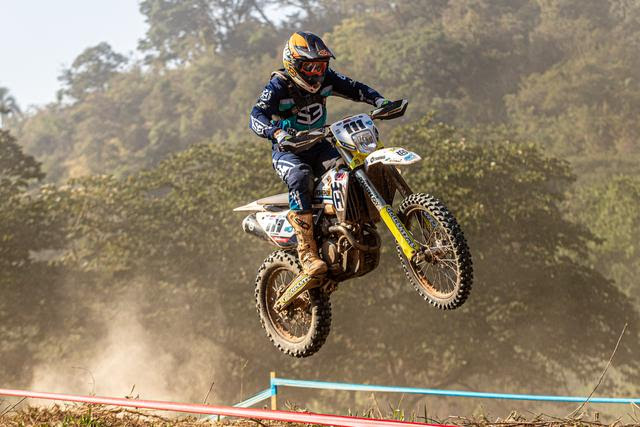 Com a TE300, Maurício Fernandes compete na E50 no Brasileiro de Enduro (Mateus Pereira/Dirt)