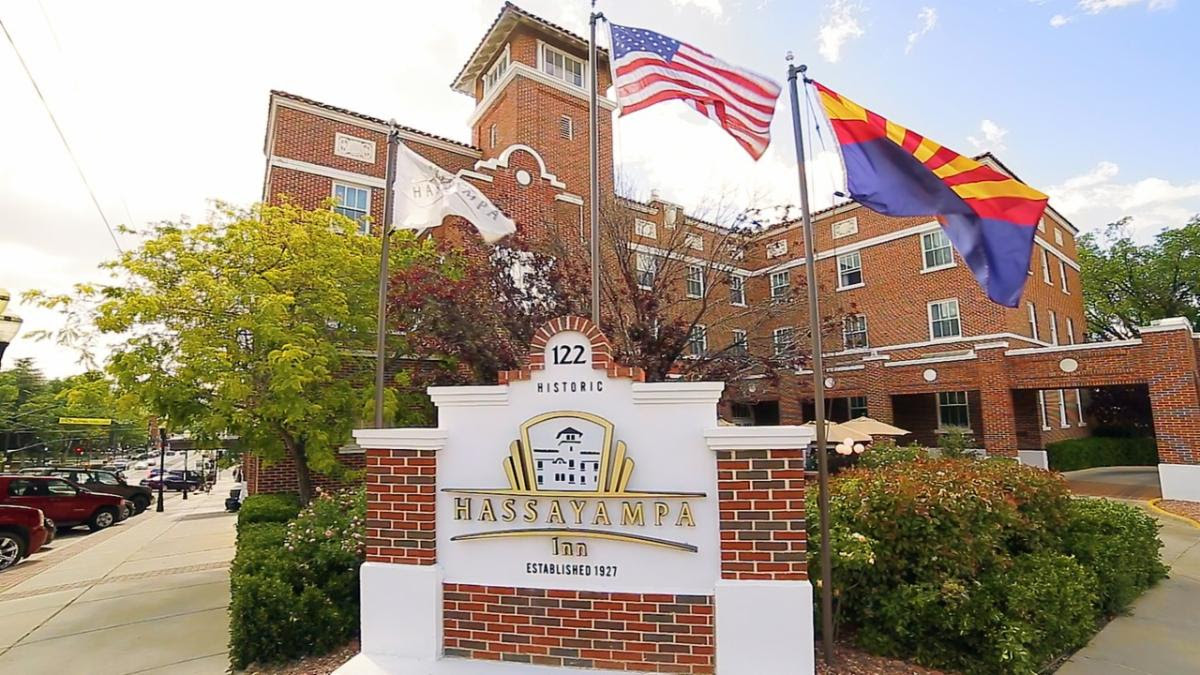 Hassayampa Inn