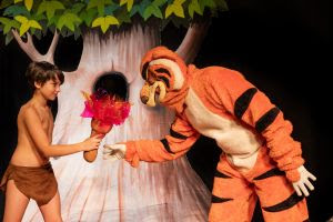 "Ensaio para um adeus inesperado", com Natália Lage e Caio Manhente, está em cartaz no Teatro Oficina do Estudantes 6 e7d4ff32274f97294f9a85512cb4bb5a medium
