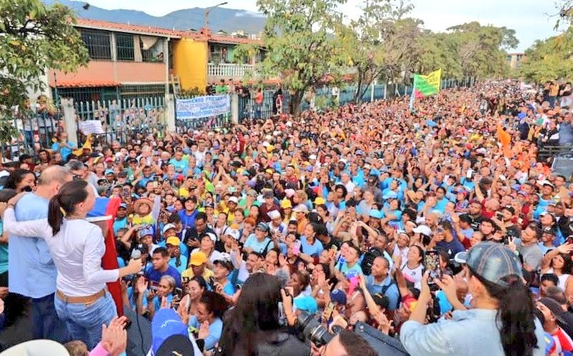 Acto de Machado y Gonzalez en Guatire