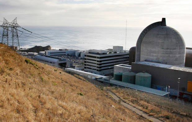 FILE - One of Pacific Gas & Electric's Diablo Canyon Power Plant's nuclear reactors in Avila Beach, Calif., is viewed Nov. 3, 2008. On Thursday, June 13, 2024, former state and federal officials joined environmentalists to spotlight soaring cost estimates for keeping the plant running beyond 2025. (AP Photo/Michael A. Mariant, File)