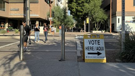 'Cette élection est trop importante' : dans l'Arizona, Etat-clé pour la présidentielle américaine, on vote déjà pour départager Donald Trump et Kamala Harris