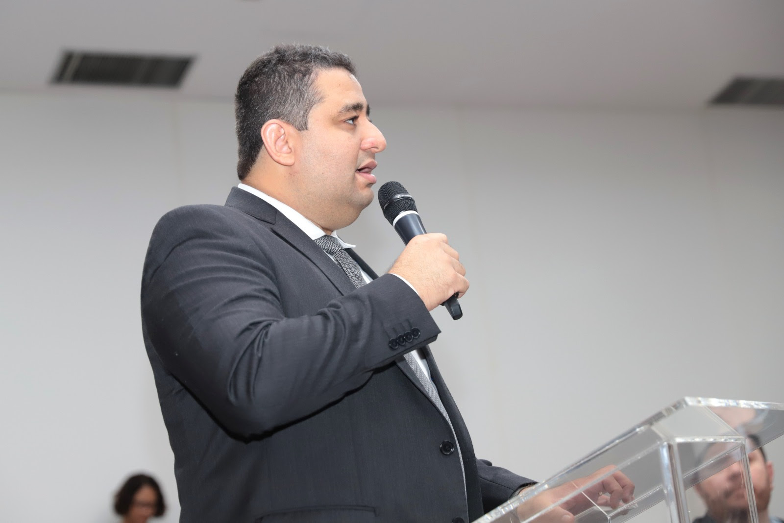 “Queremos que este encontro nos permita esclarecer quaisquer falhas de comunicação que geram dúvidas na população”, esclareceu o promotor Pedro Jainer Clarindo da Silva.