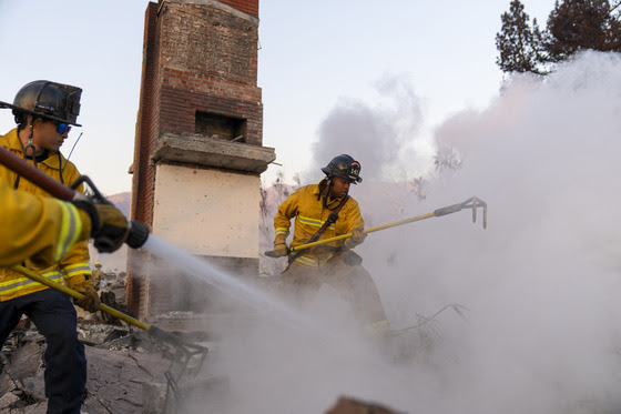 LA County Fire Fighters Battle Eaton Fire