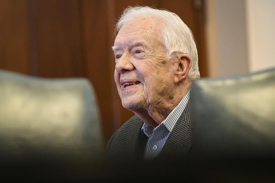 A photo of an elderly Jimmy Carter.