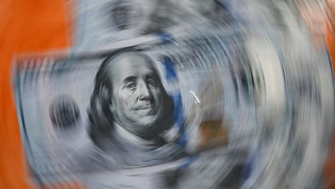 The rise of the Iraqi dollar is not due to "colored noise." An expert discusses Mazhar Mohammed Saleh's opinion.