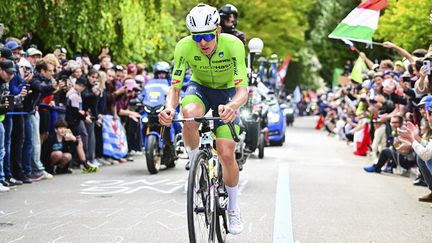 Mondiaux de cyclisme 2024 : revivez l'exploit en solitaire de Tadej Pogacar sacré champion du monde à Zurich