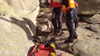 Sucesos.- El GERA rescata a un escalador herido en La Pedriza