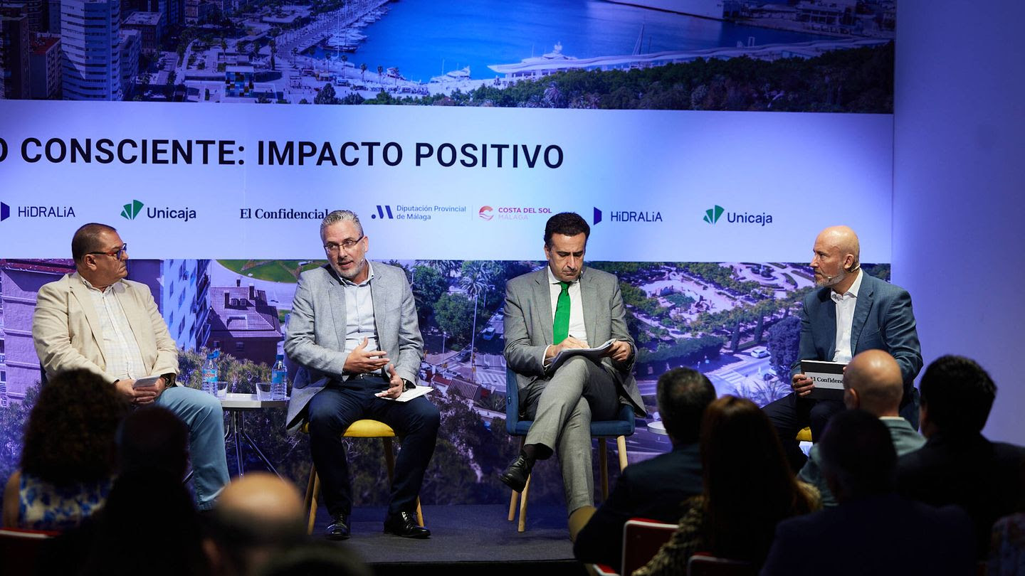 Mesa de debate: 'Desafíos para un futuro sostenible'.