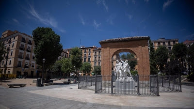 Una asociación pide la devolución del Daoíz y Velarde de la plaza del Dos de Mayo al Prado para su conservación